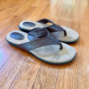 B.O.C. Born Cadore Sandals Brown Women’s 9 Flip Flops Z10706 Vegan Leather BOC